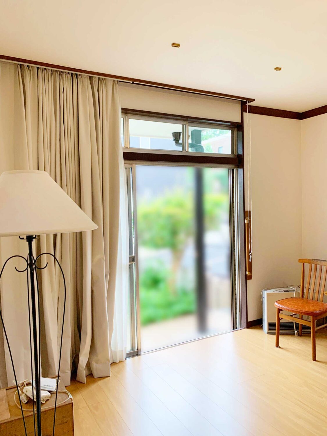 施工事例：上がりかまちのあるリビングの窓を玄関にすることで、車椅子の移動が楽になりました。