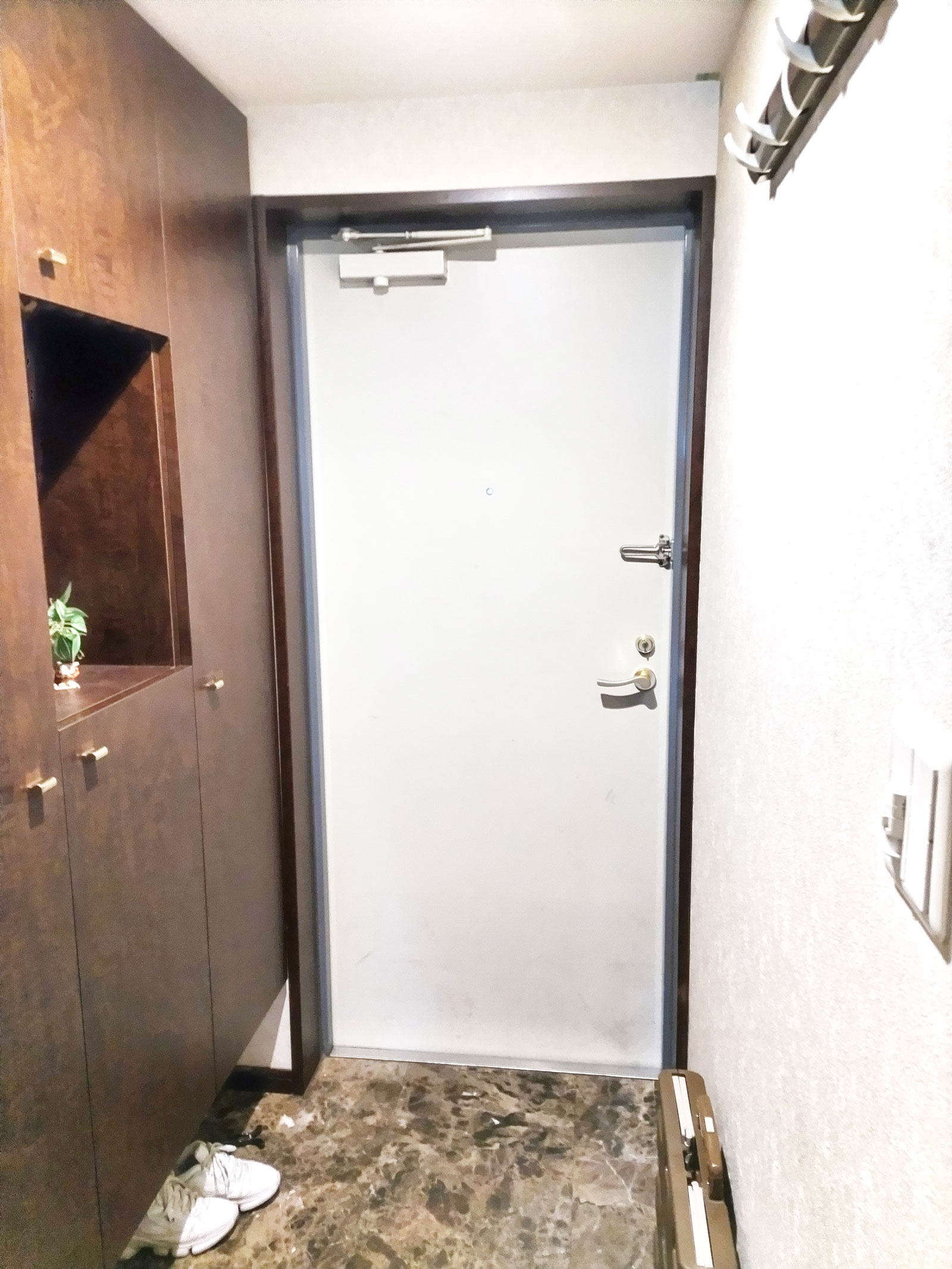施工前玄関