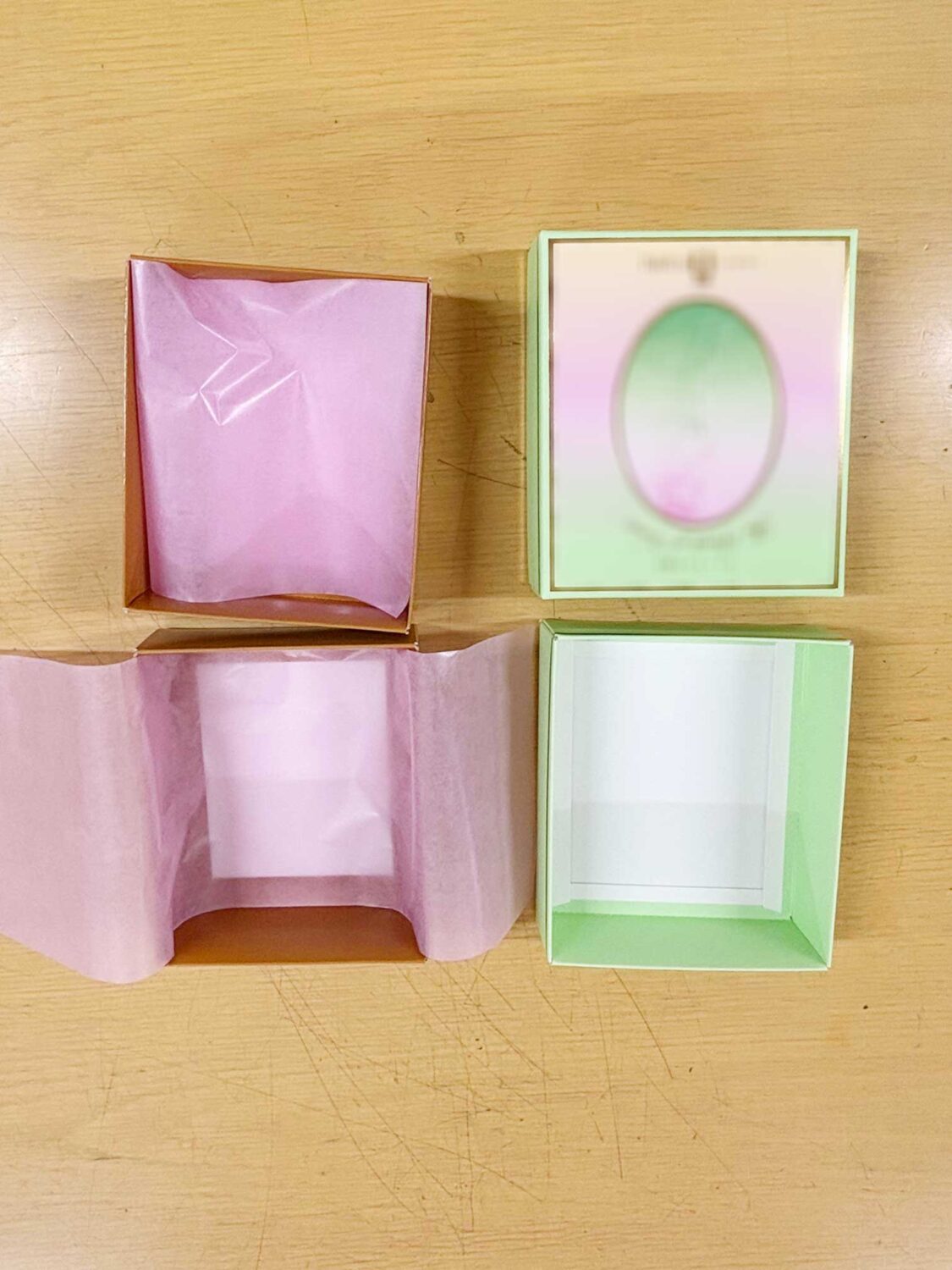 本牧ダック 箱の組み立て作業