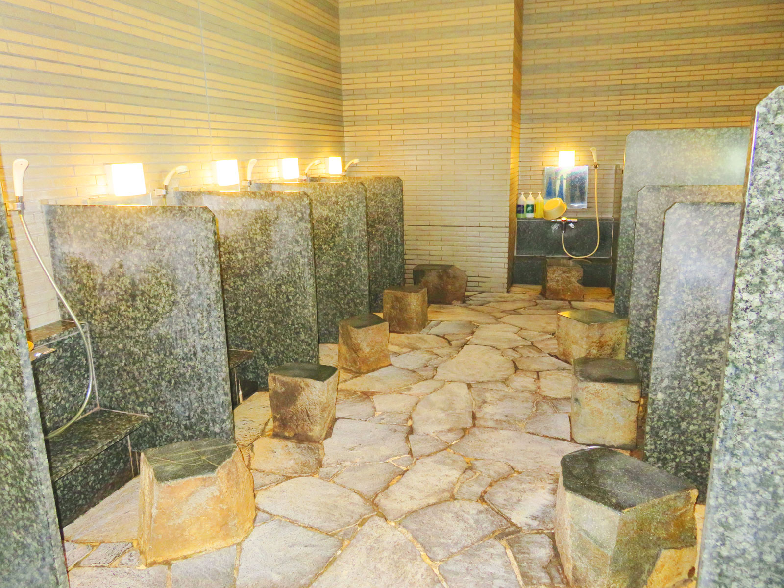 レアレア東戸塚店　温泉