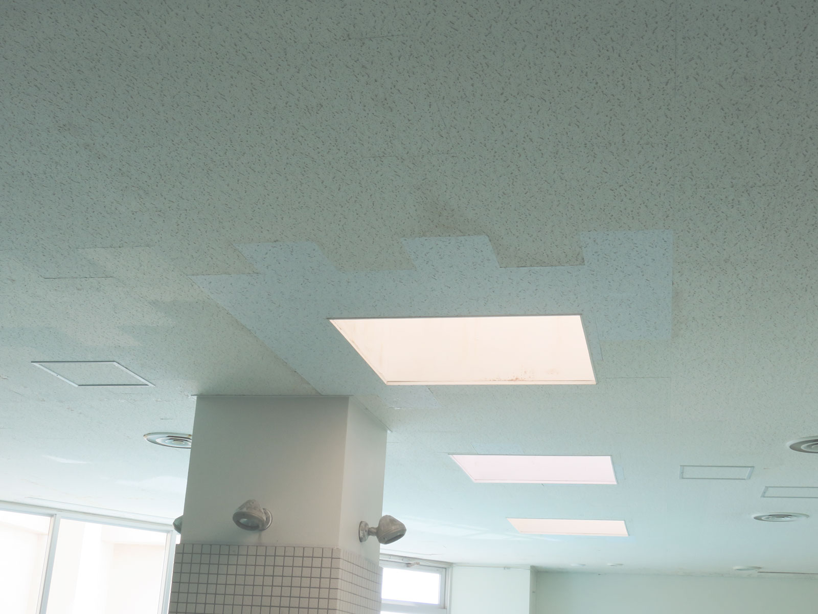 プール天井修繕　施工後