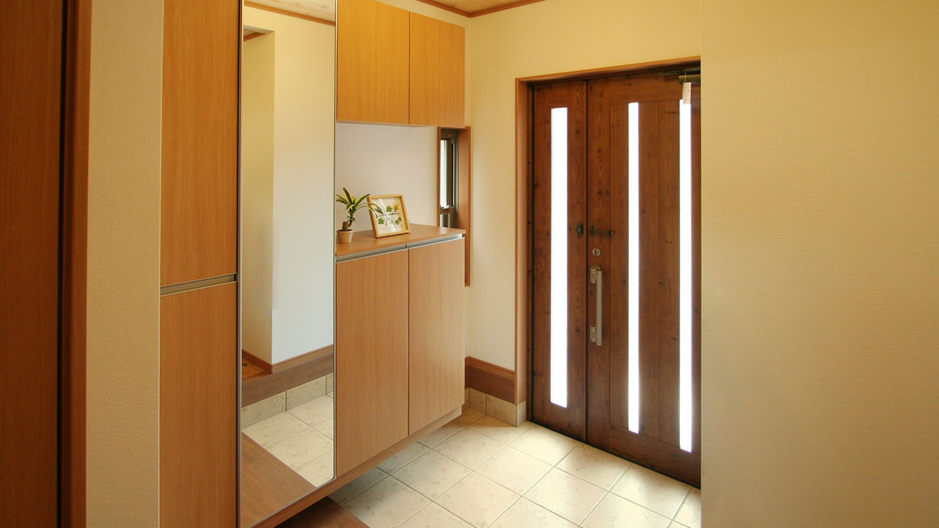 玄関・廊下｜冷気ストップで安心して移動できる空間へ