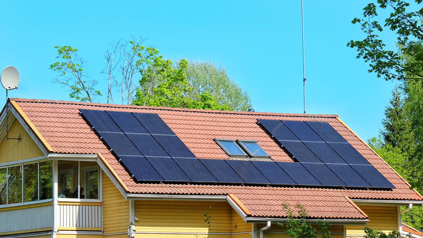 電気代アップに備える！太陽光発電でかしこく省エネ