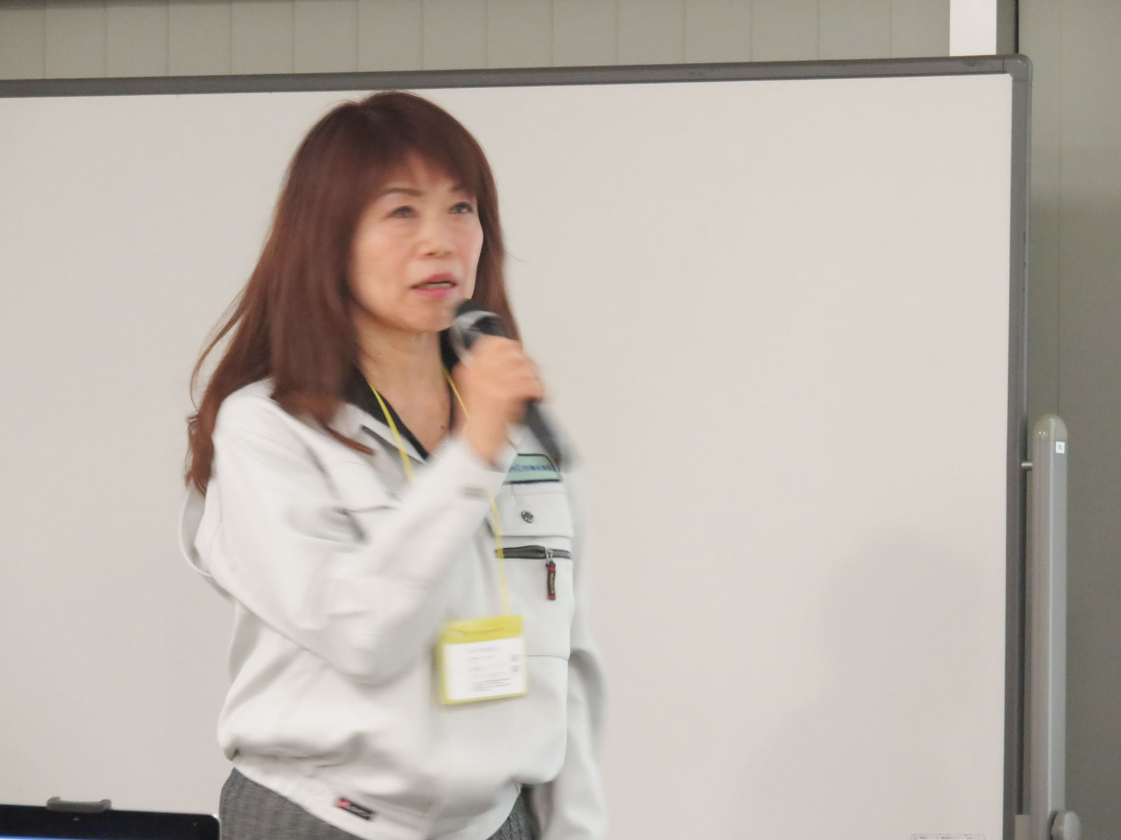 同友会　プレゼンテーション 