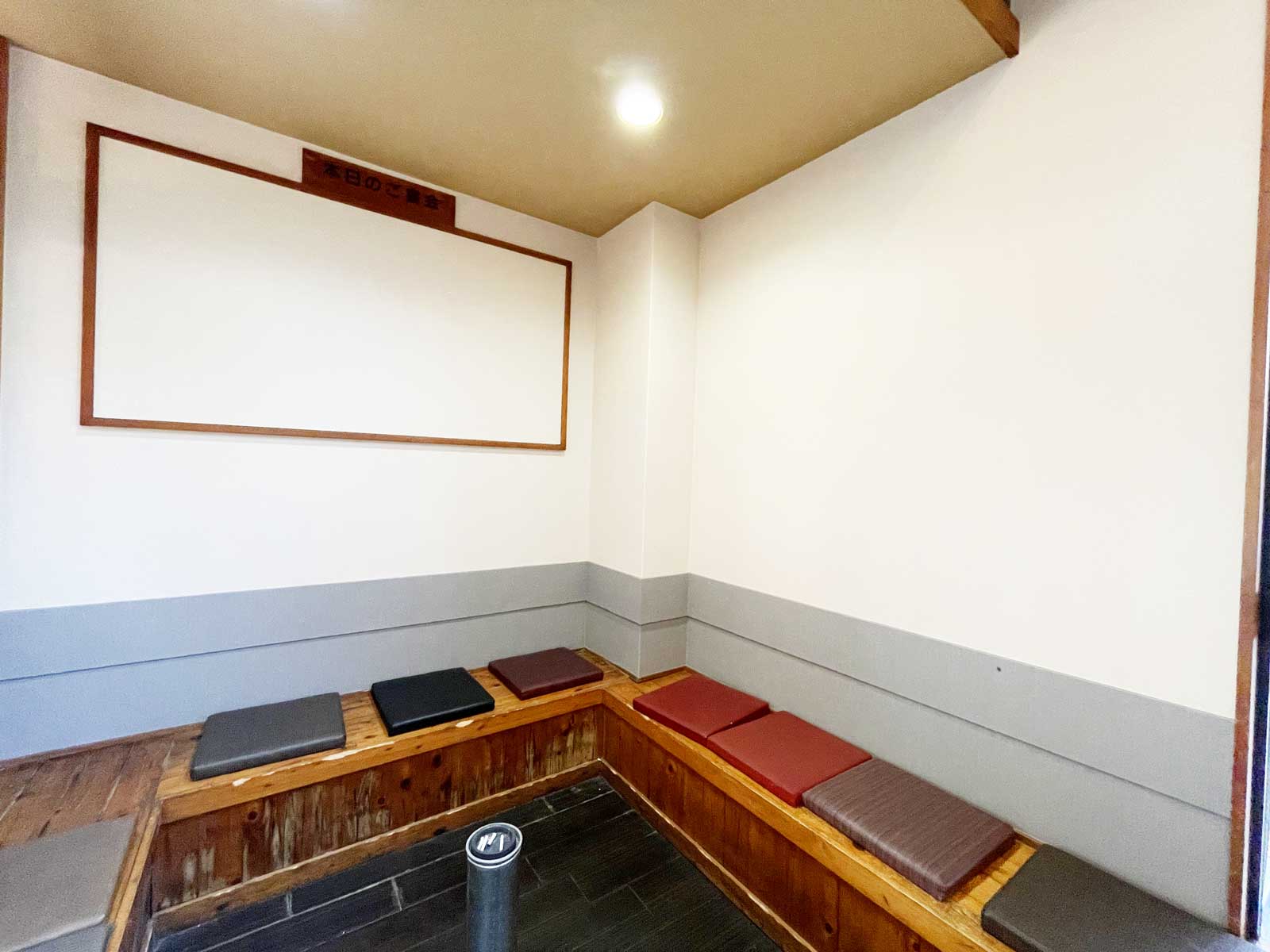 新横浜テナント工事　内容工事　リノベーション　クロス張替　施工後