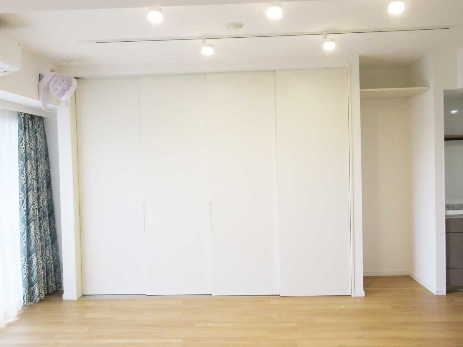 リビング 大容量収納 施工後